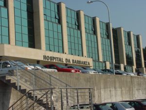 Algunos de los centros médicos más relevantes que son administrados por el Servicio Gallego de Salud